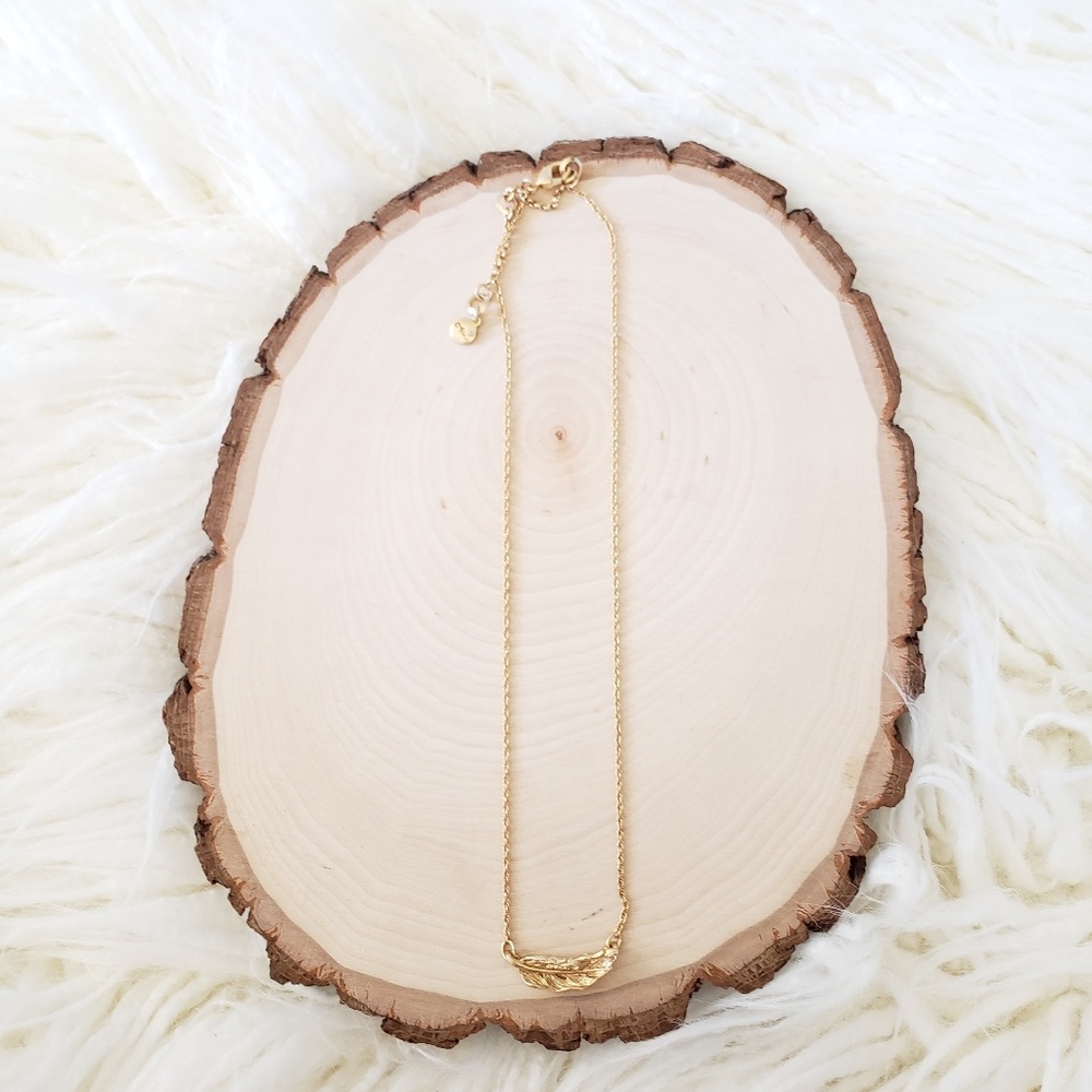 Sculpted Feather Pendant Necklace